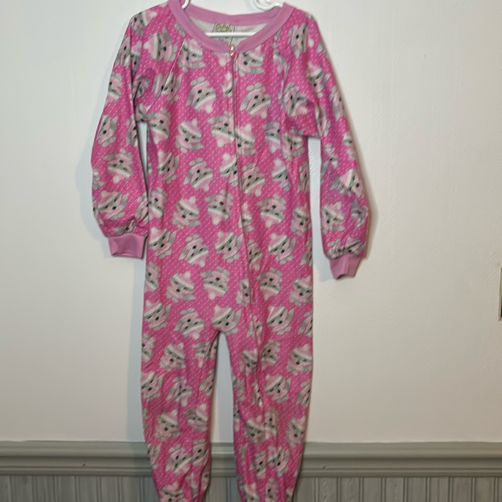 Girls Size 5/6 Footed Sleeper